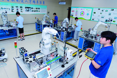 智能機器人的研發(fā) 革新與挑戰(zhàn)